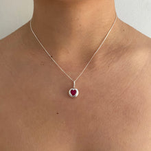 Load image into Gallery viewer, Dainty circular heart necklace
